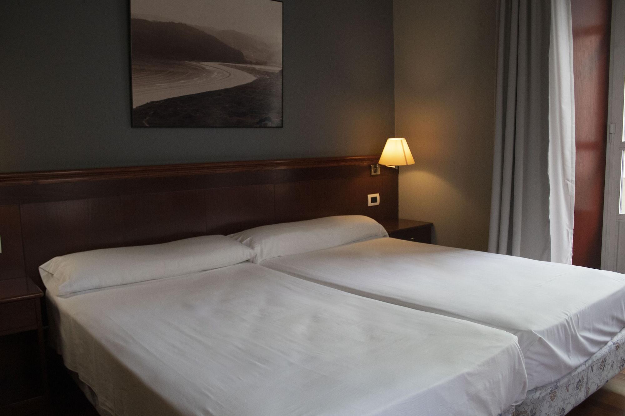 פרול Hotel Alda El Suizo מראה חיצוני תמונה