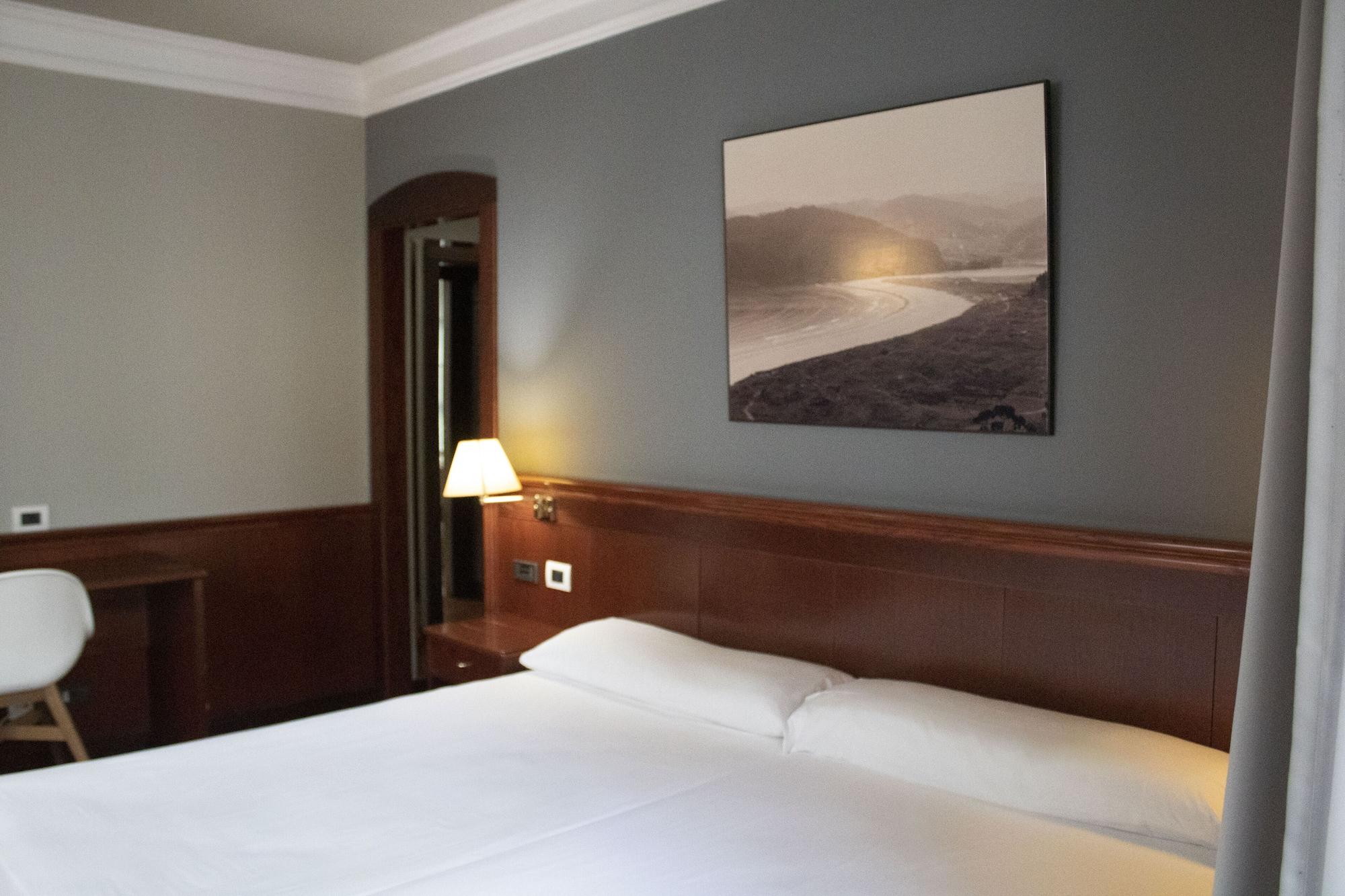 פרול Hotel Alda El Suizo מראה חיצוני תמונה