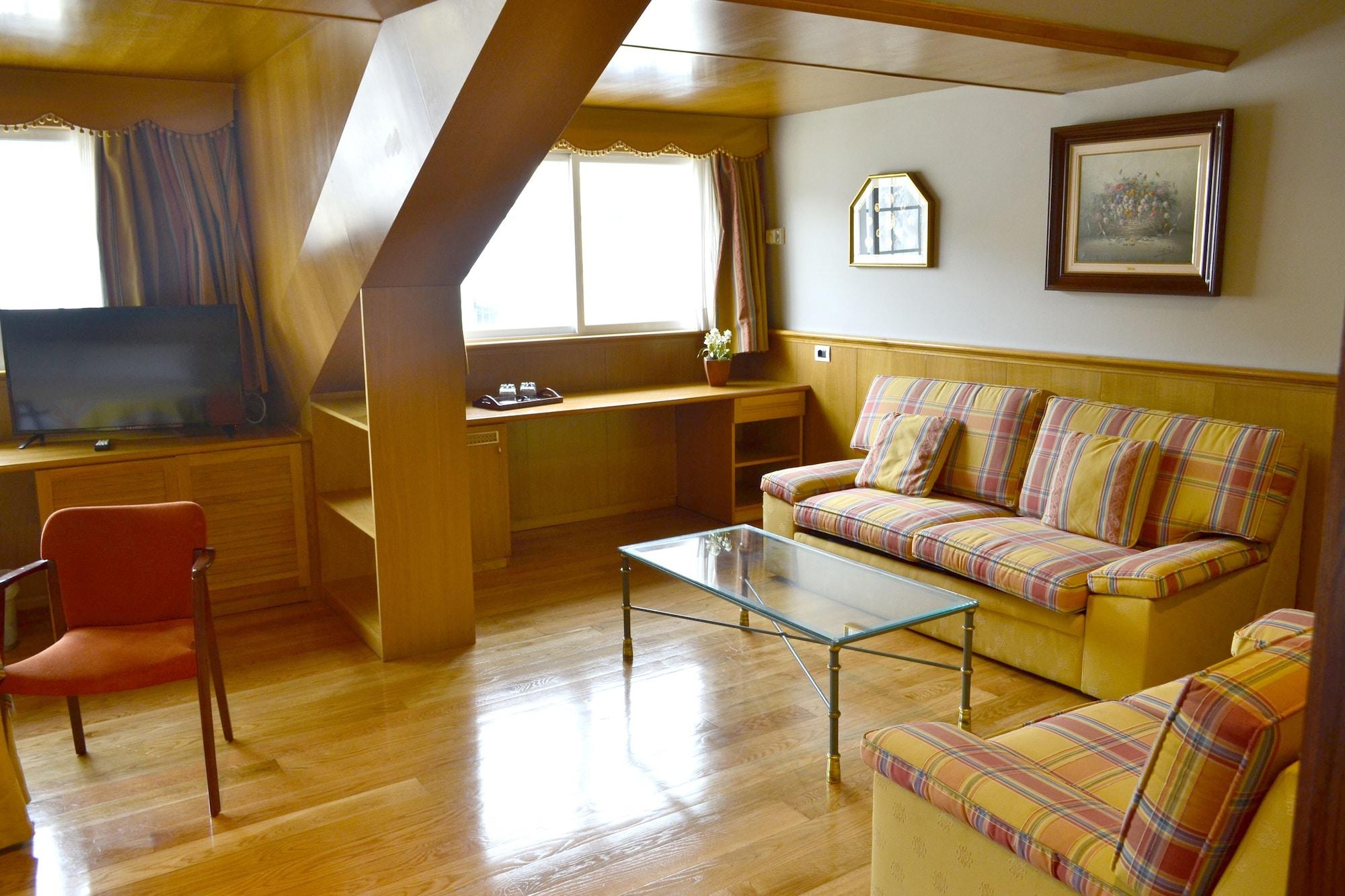 פרול Hotel Alda El Suizo מראה חיצוני תמונה