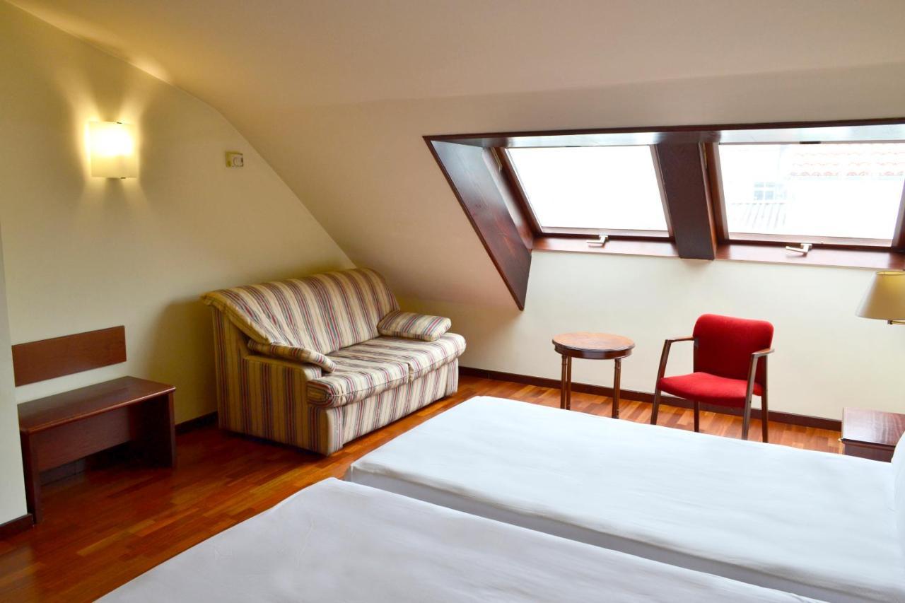פרול Hotel Alda El Suizo מראה חיצוני תמונה